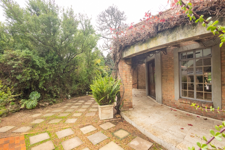 5 Bedroom Property for Sale in Vierlanden Western Cape